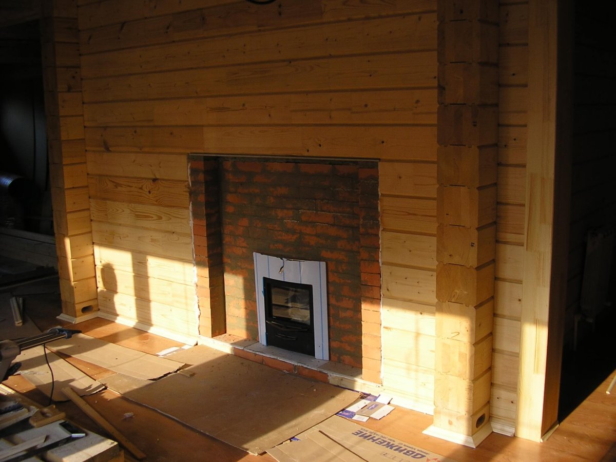 Печь для бани с топкой из предбанника