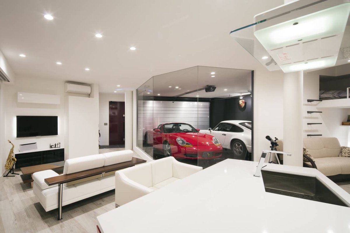 Гараж в гостиной