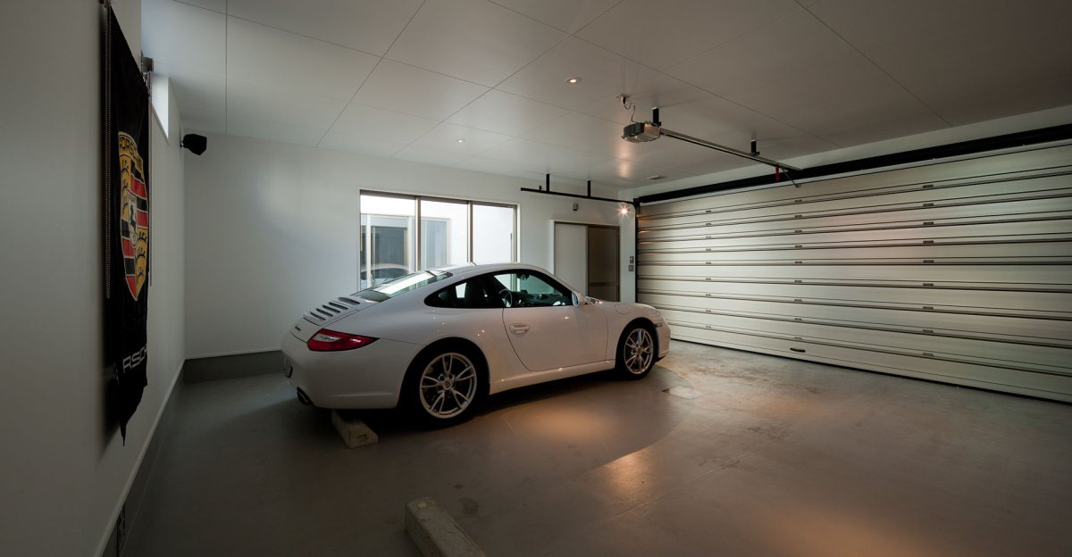 Красивый потолок в гараже