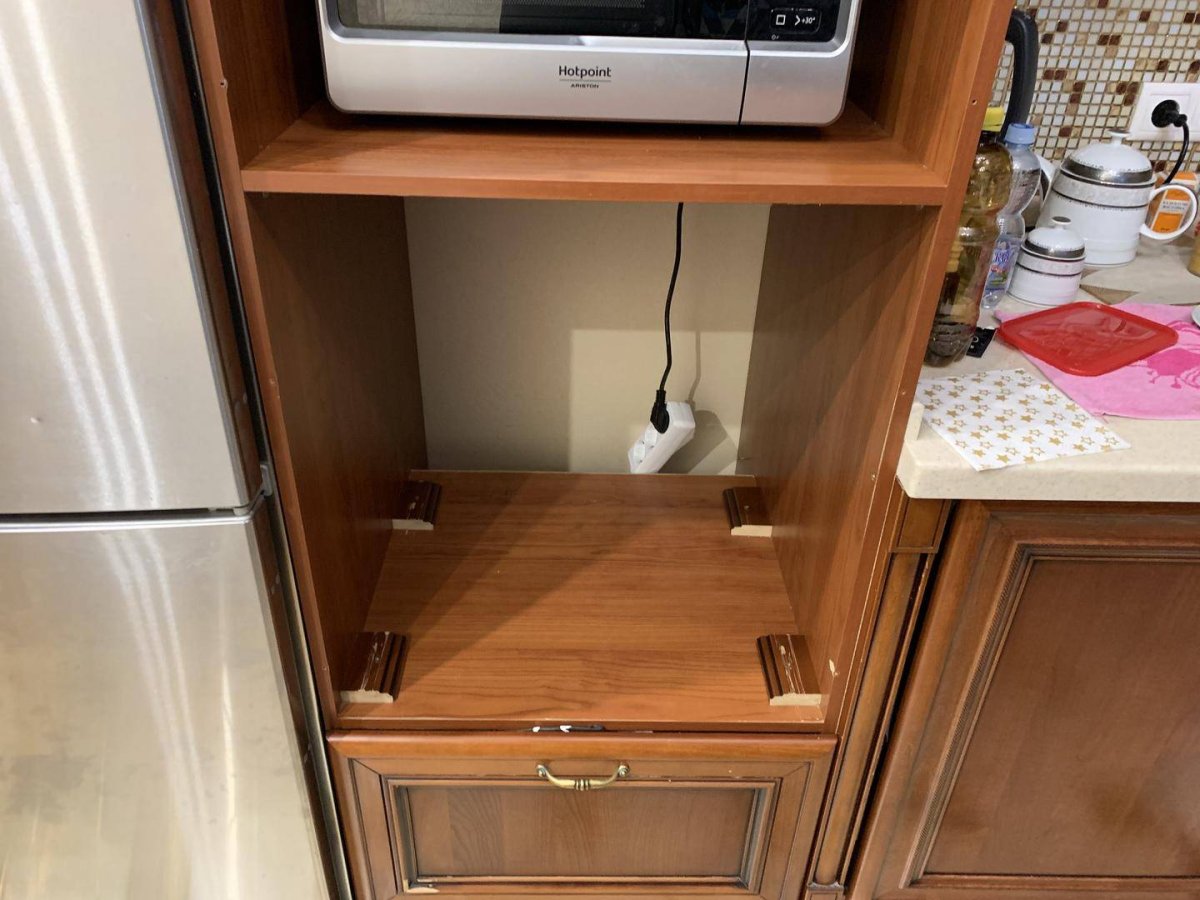 Крепление встроенного духового шкафа