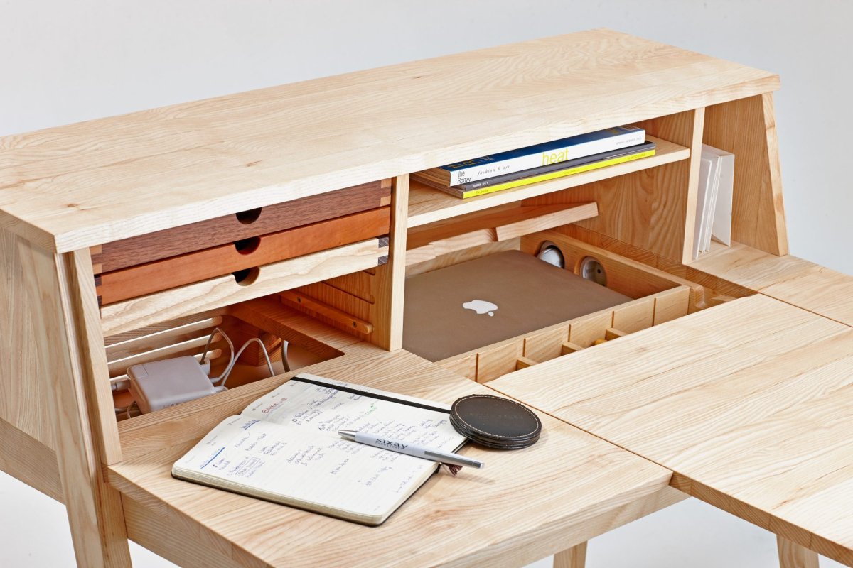 Письменный стол из фанеры