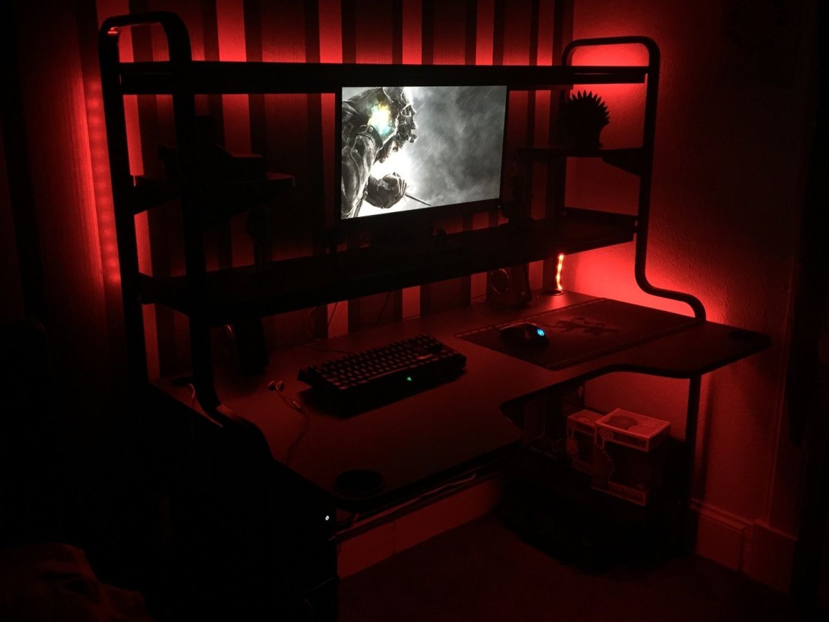 Компьютерный стол ikea ФРЕДДЕ