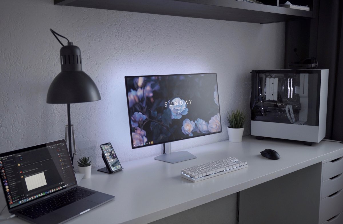 Рабочие места геймеров Минимализм