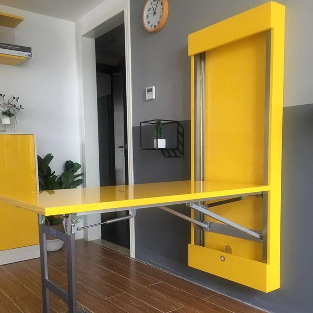 Стол откидной настенный