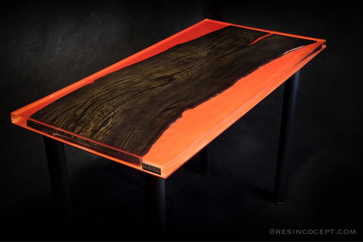 Стол из эпоксидки