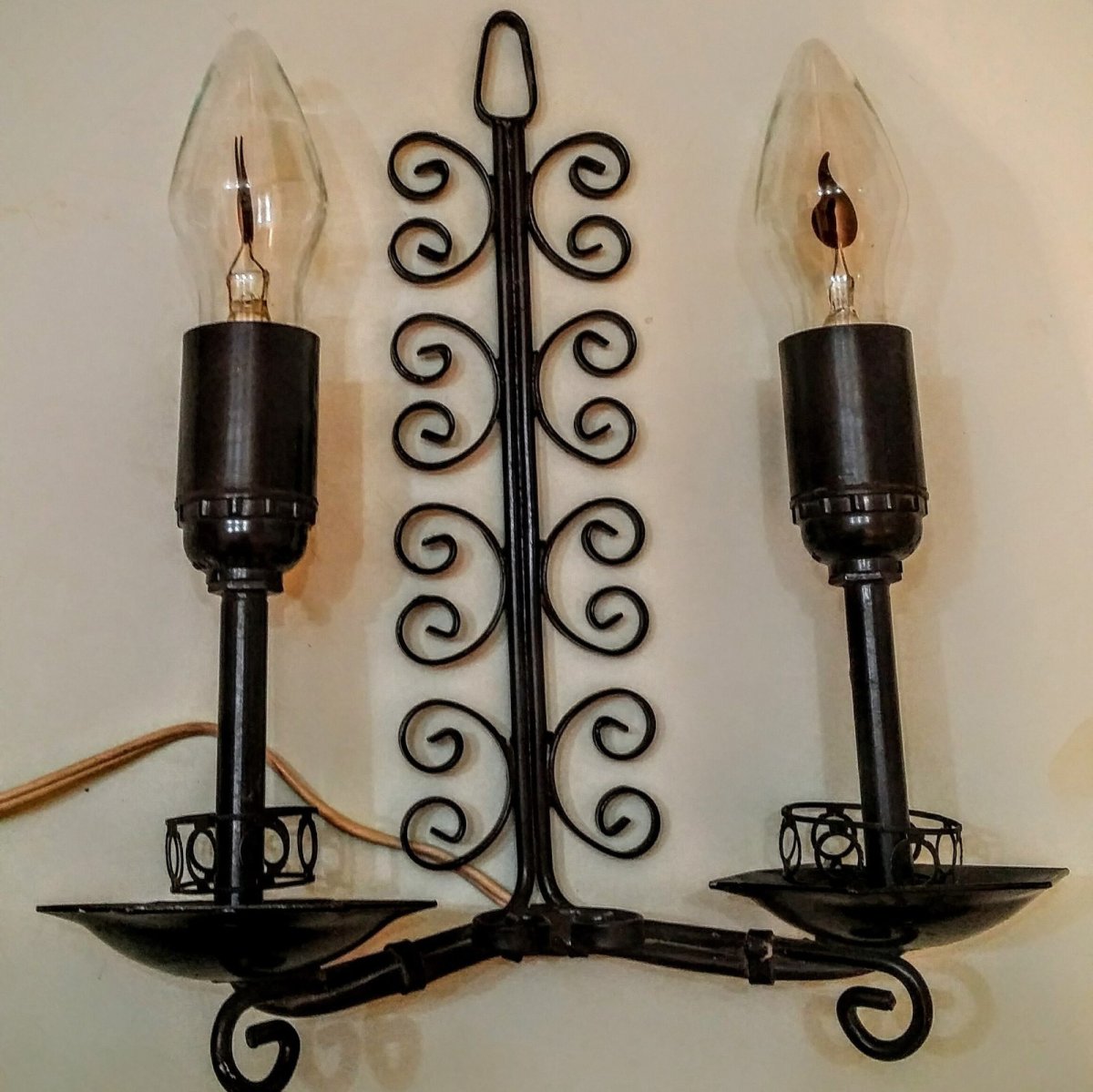 Светильник в виде свечи