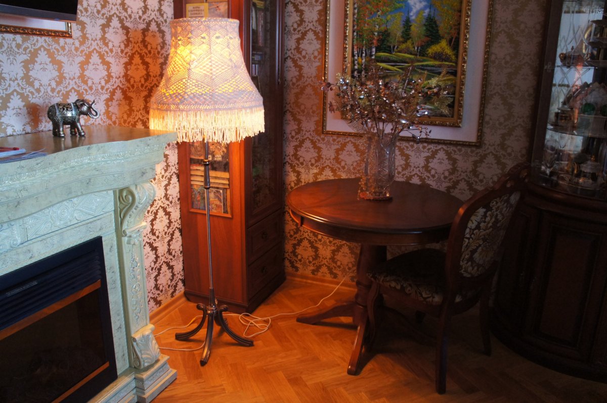 Старый Бабушкин торшер интерьер