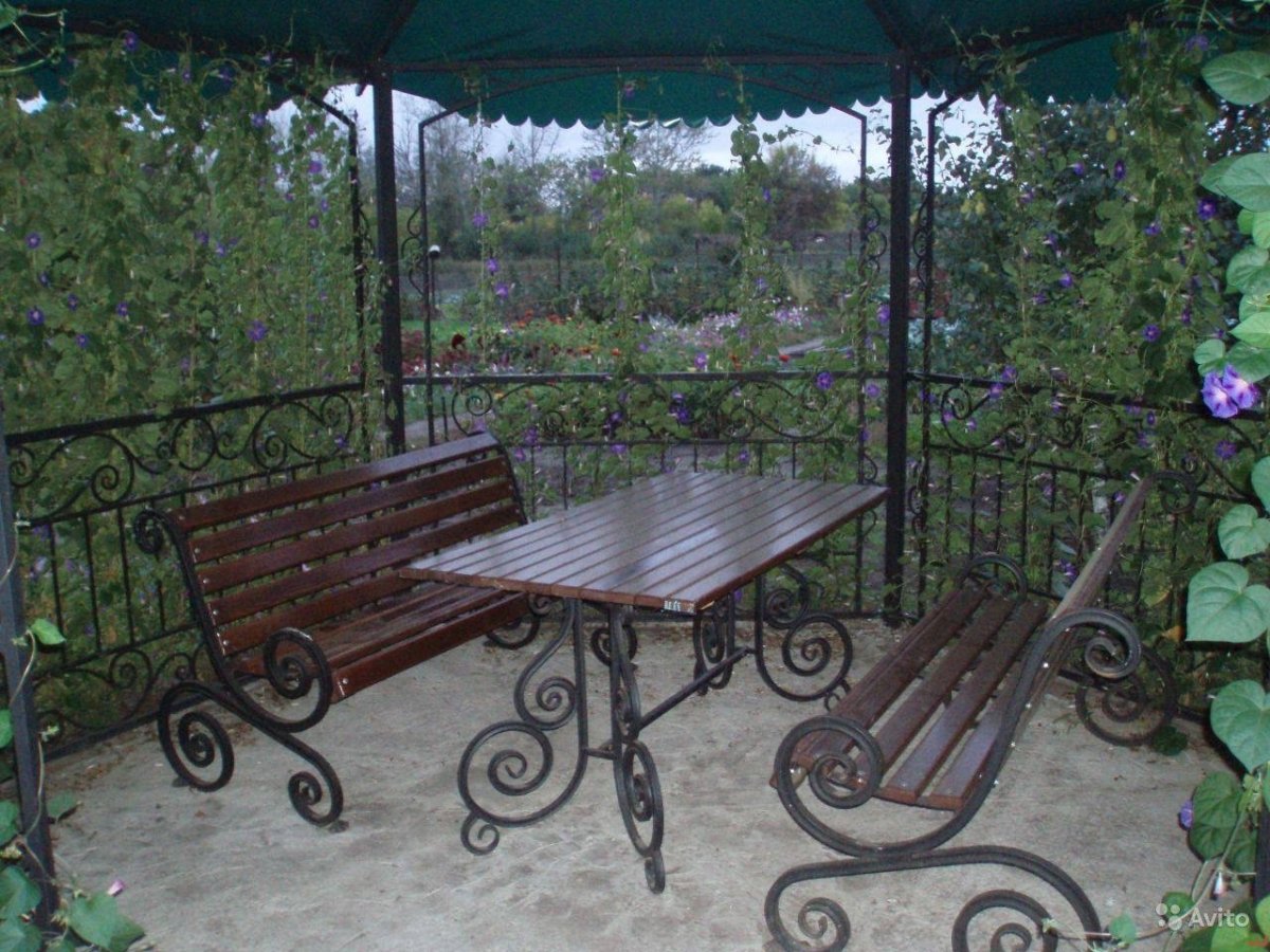 Стол для беседки из металла