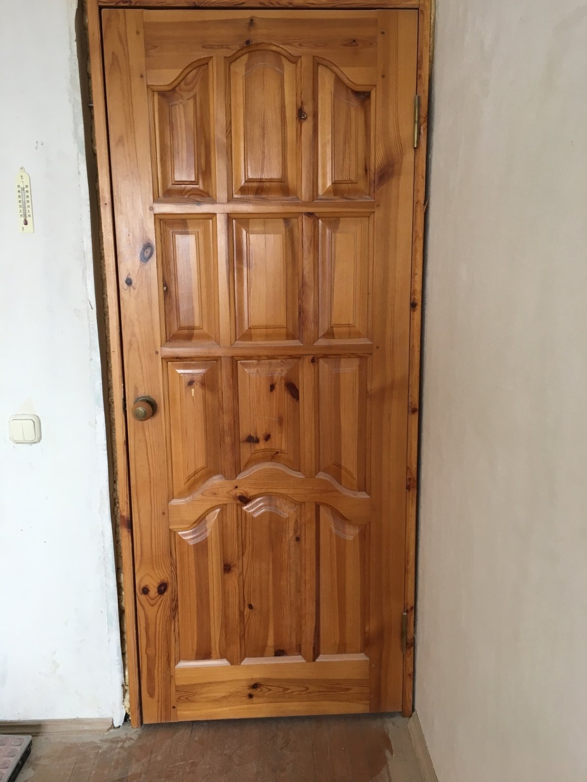 Отреставрированные двери и мебель