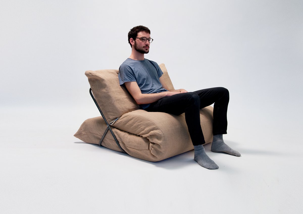 Матрас превращается в диван