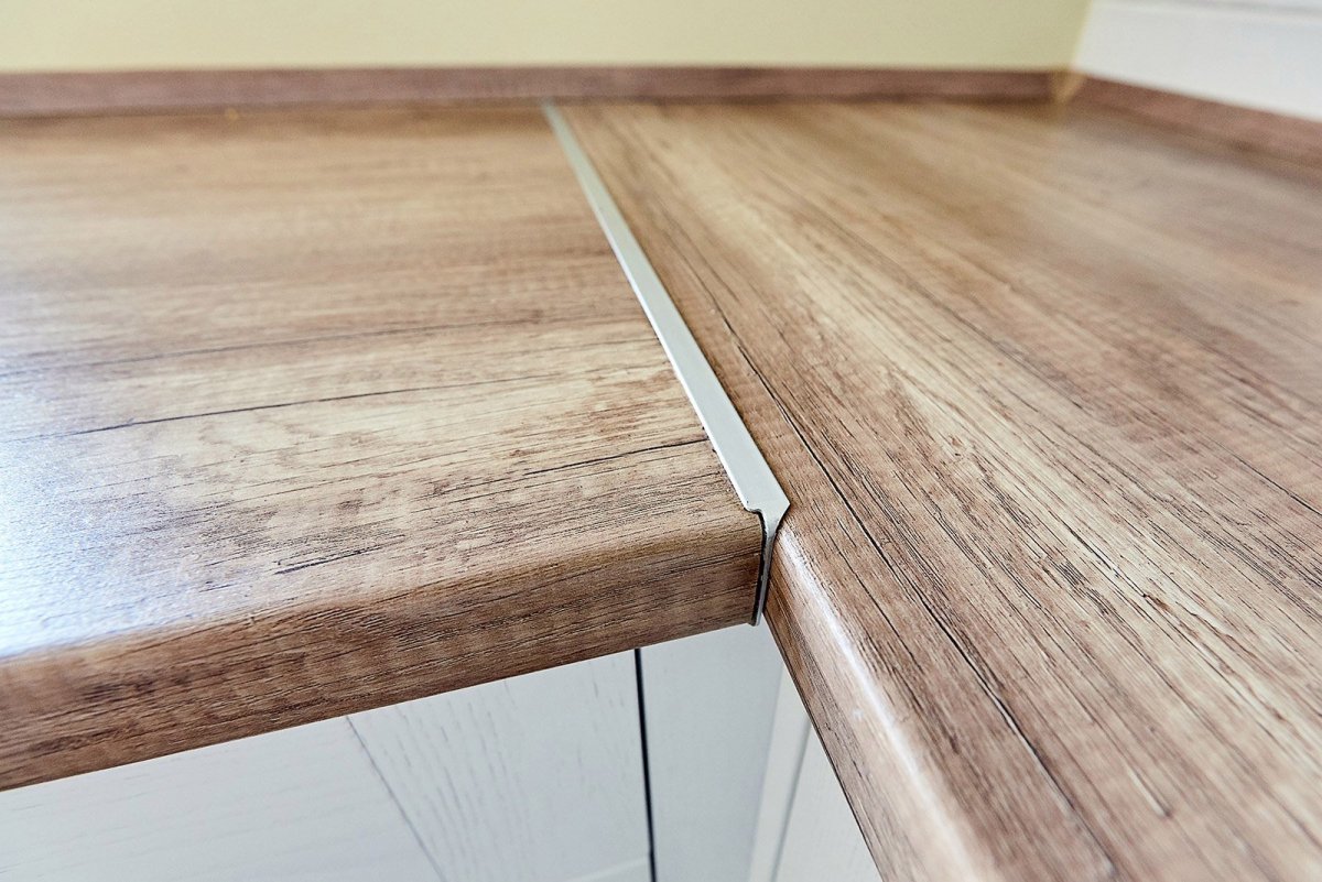 Стык столешницы еврозапил