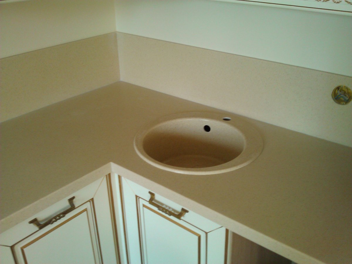 Свес столешница кварц 20 мм