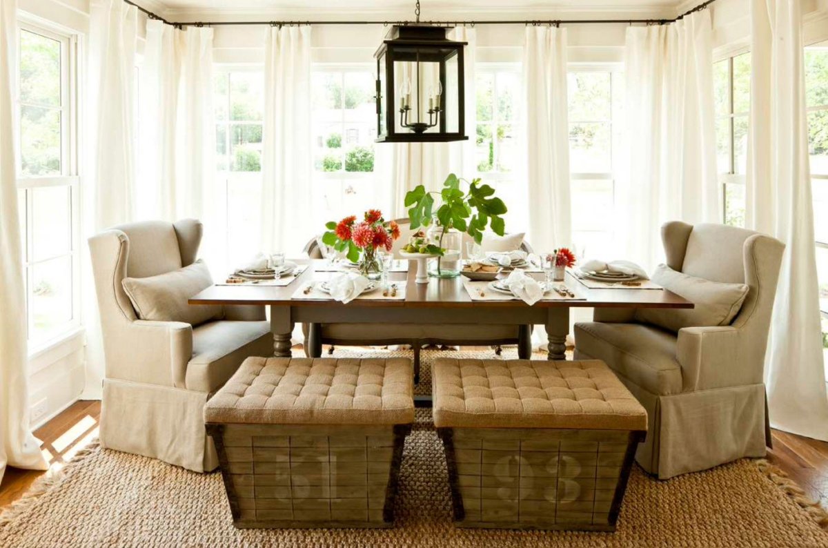 Обеденная зона в загородном доме