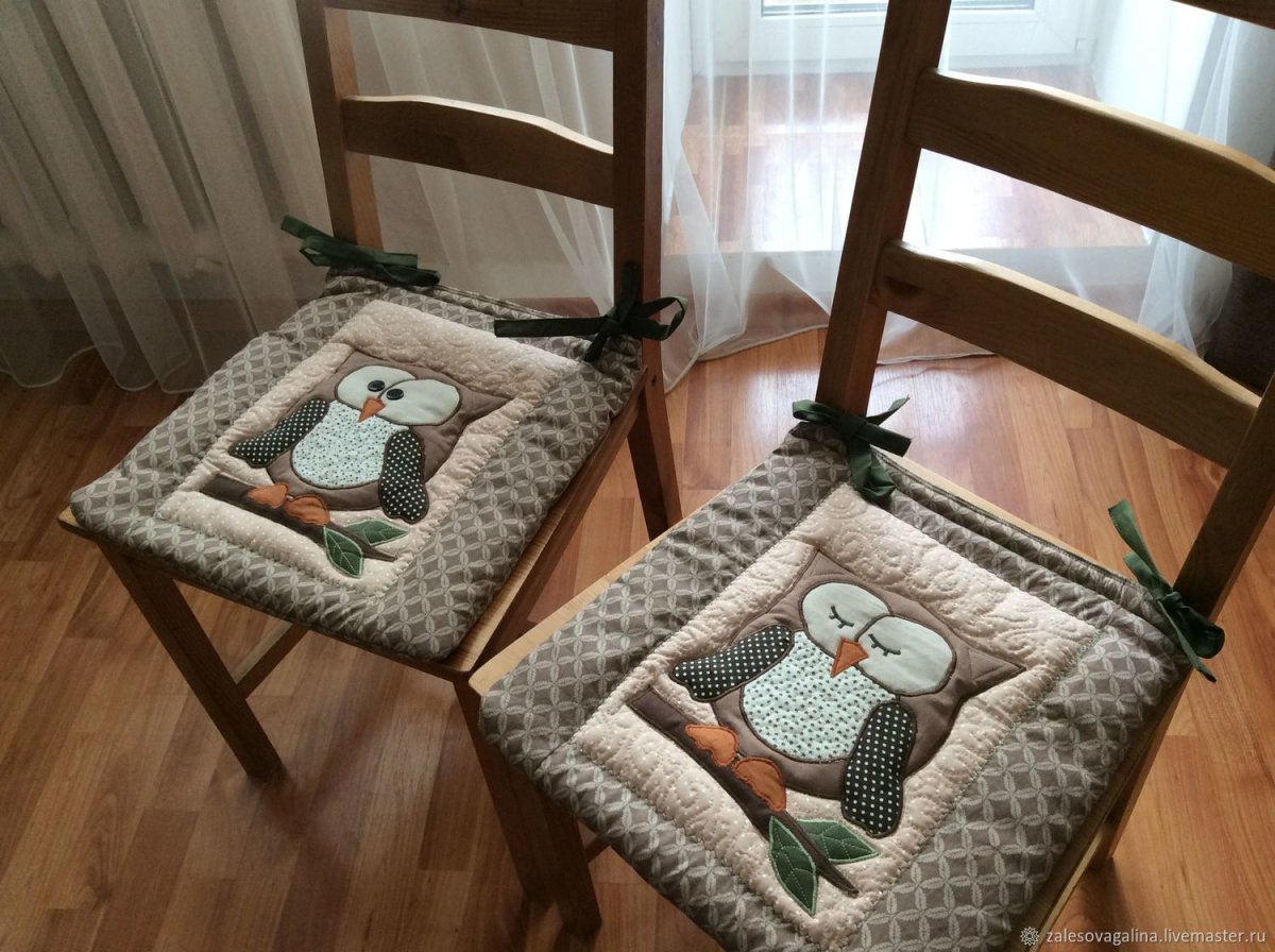 Подушка сидушка на стул с котиком