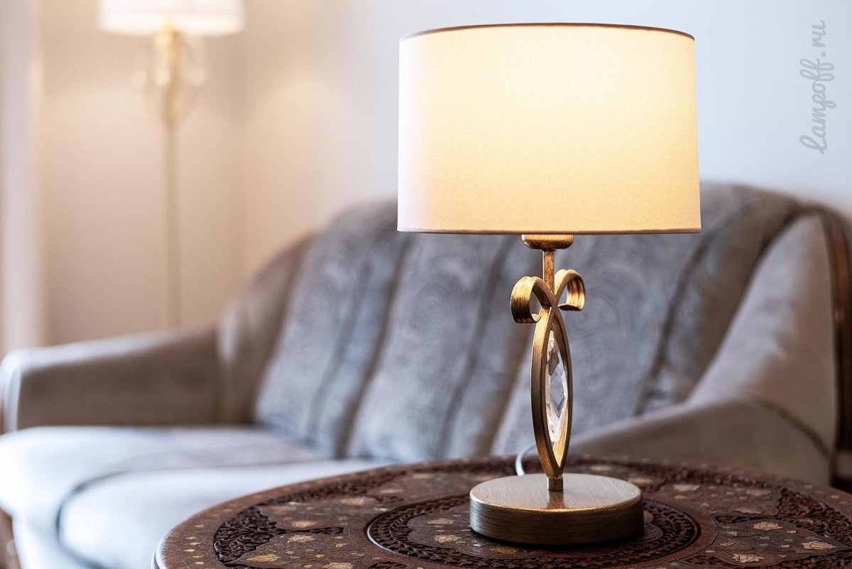 Maytoni Luxe h006tl-01g