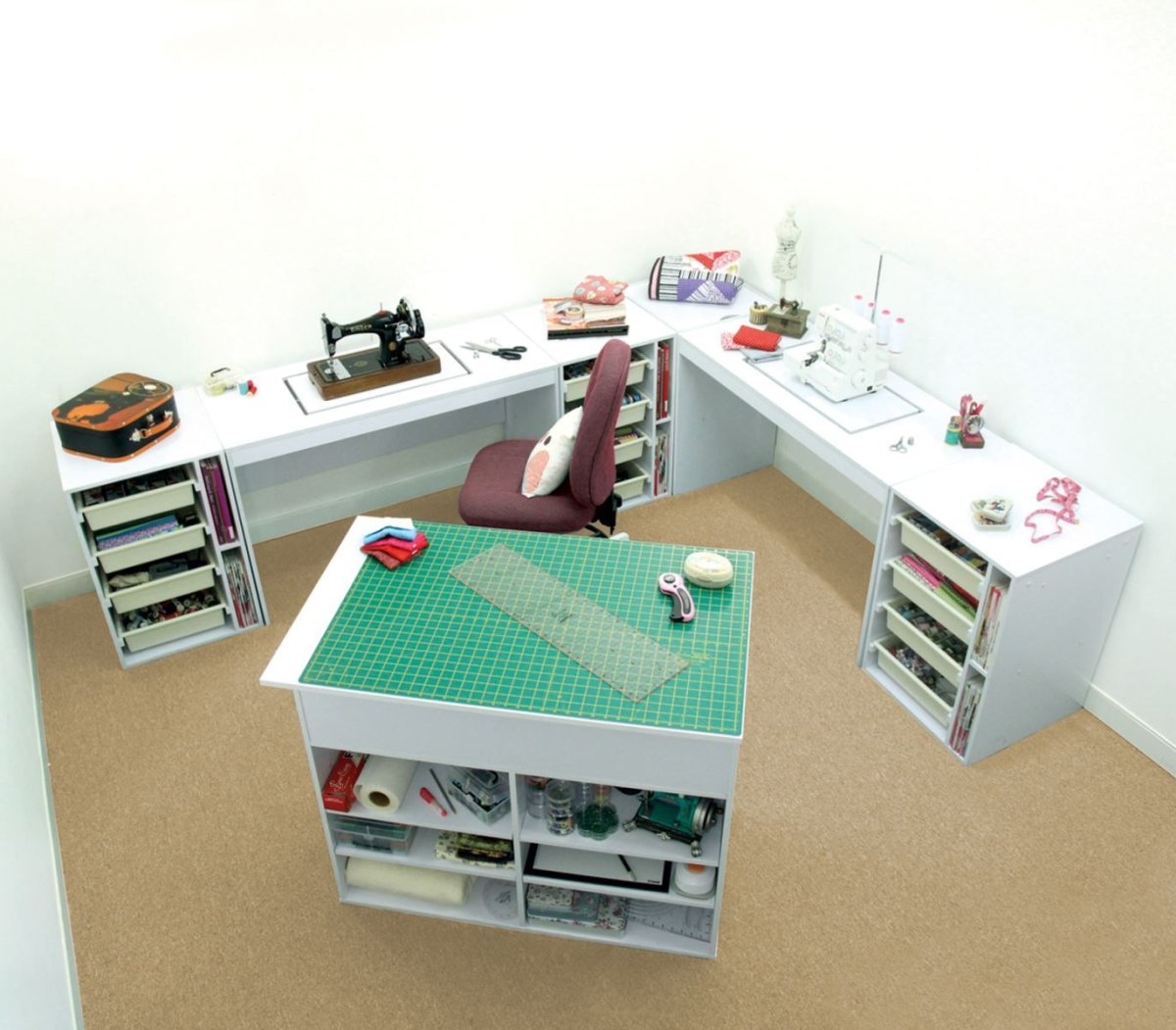 Мебель для швейной мастерской