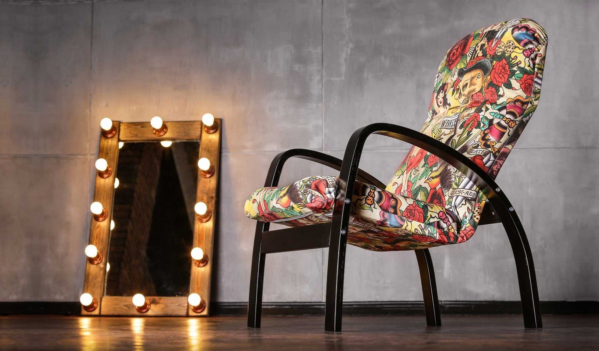 Дизайнерское кресло в интерьере