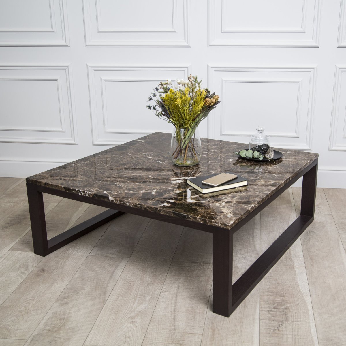 Мраморный журнальный столик