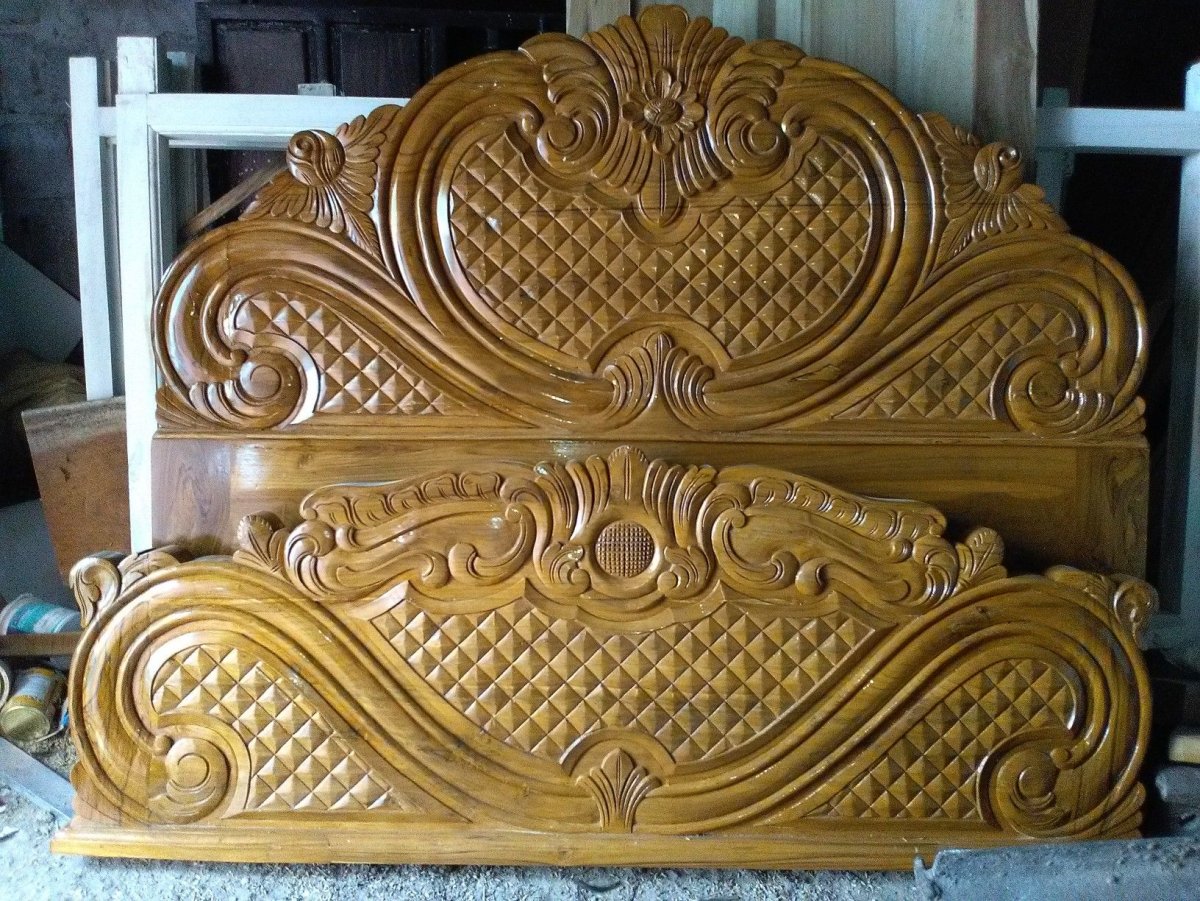 Кровать " резная "