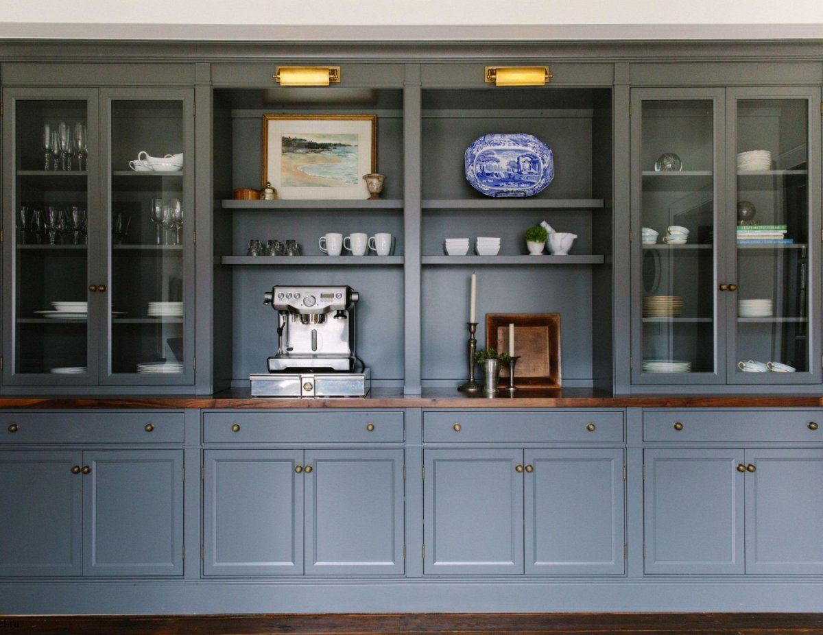 Буфет для кухни в современном стиле