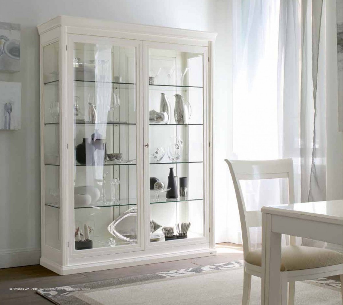 Шкаф-витрина Modern b820