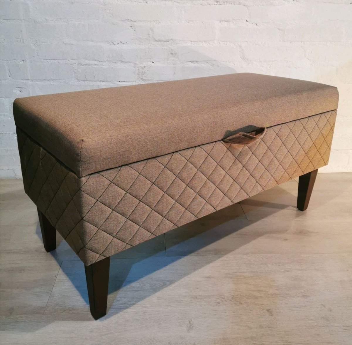 Банкетка с выдвижным ящиком