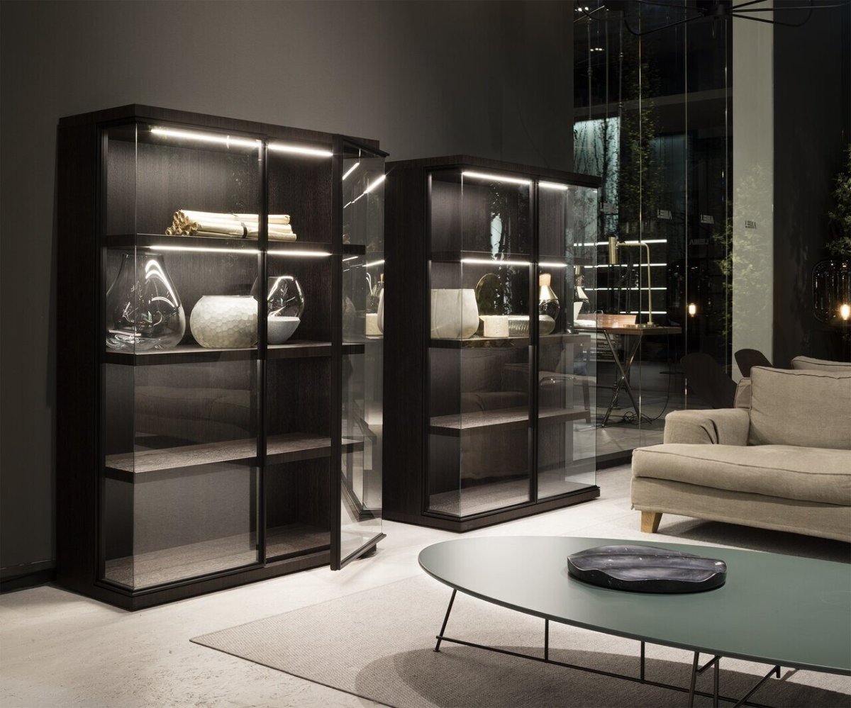 Шкаф-витрина Modern b820