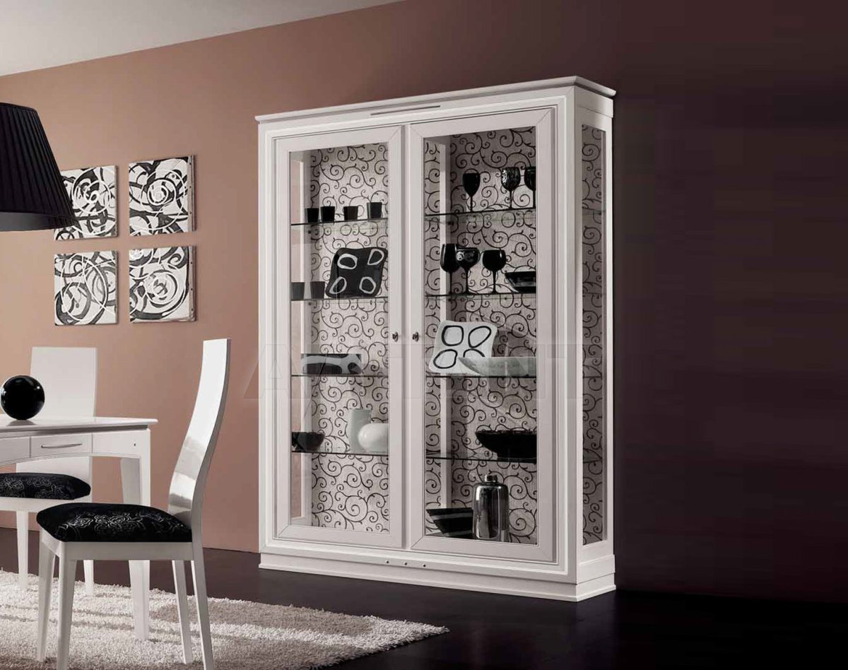 Современный сервант для посуды