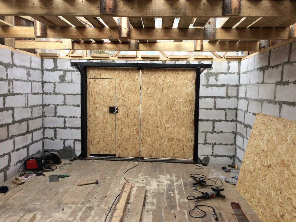 Стройка гаража