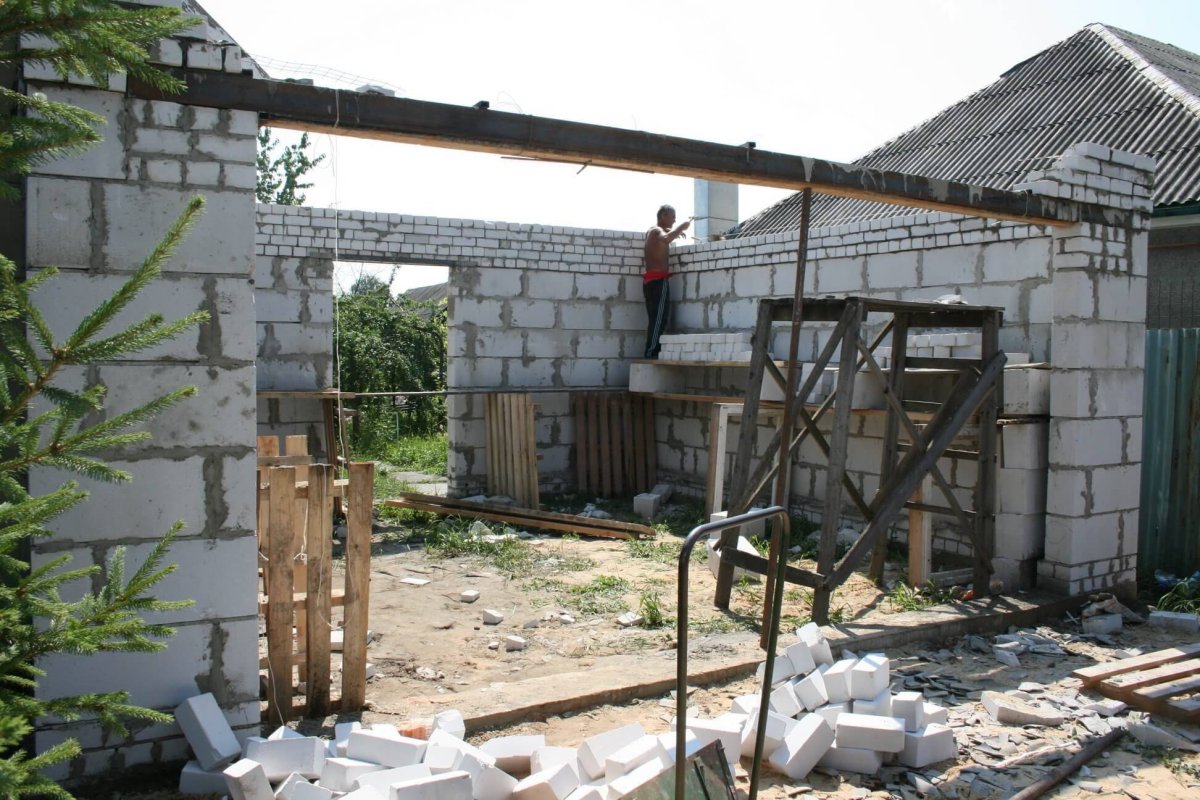 Гараж из пеноблоков