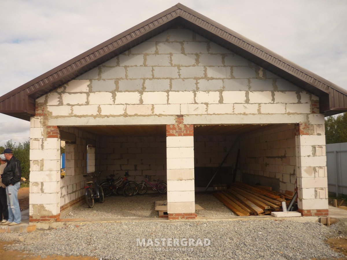 Гараж из керамзитных блоков