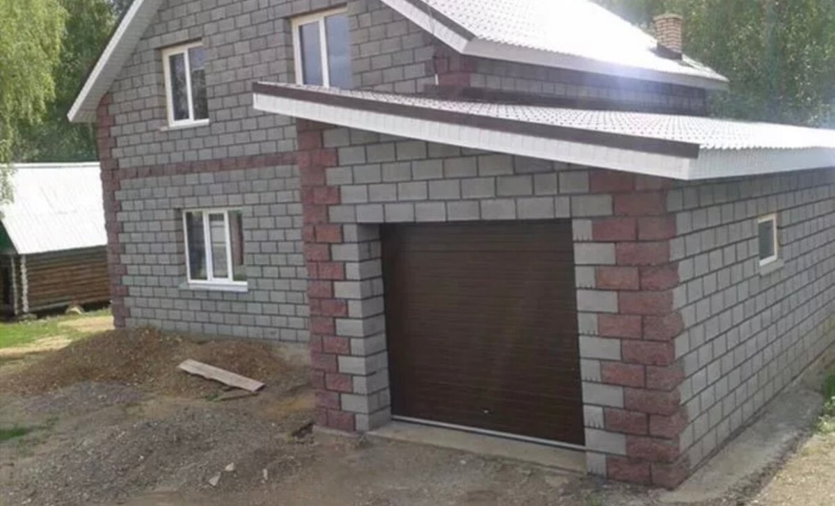 Дом с гаражом