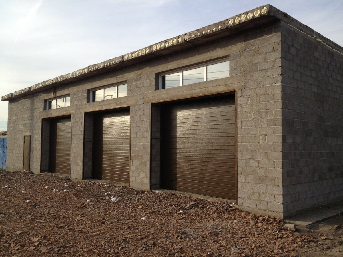 Гараж из газобетона