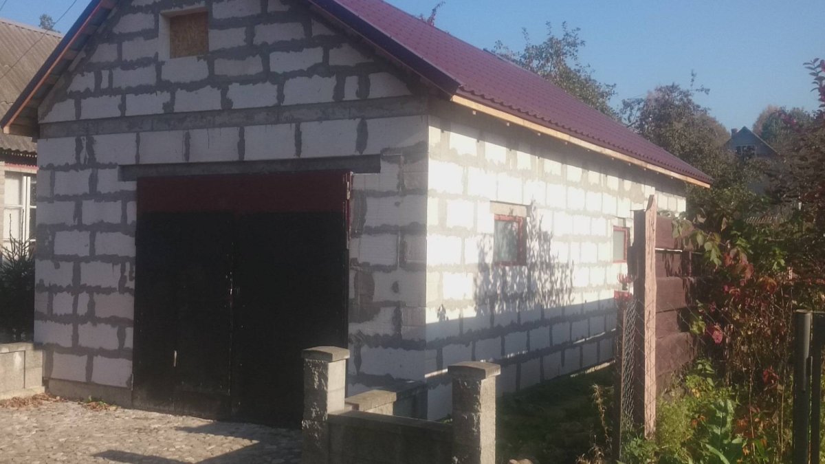 Гараж из газоблока