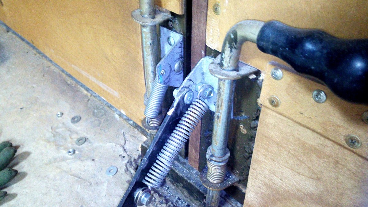 Стопор rs02 гаражных ворот