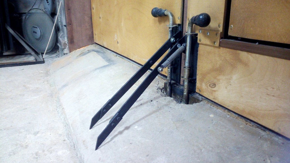 Стопор rs02 гаражных ворот