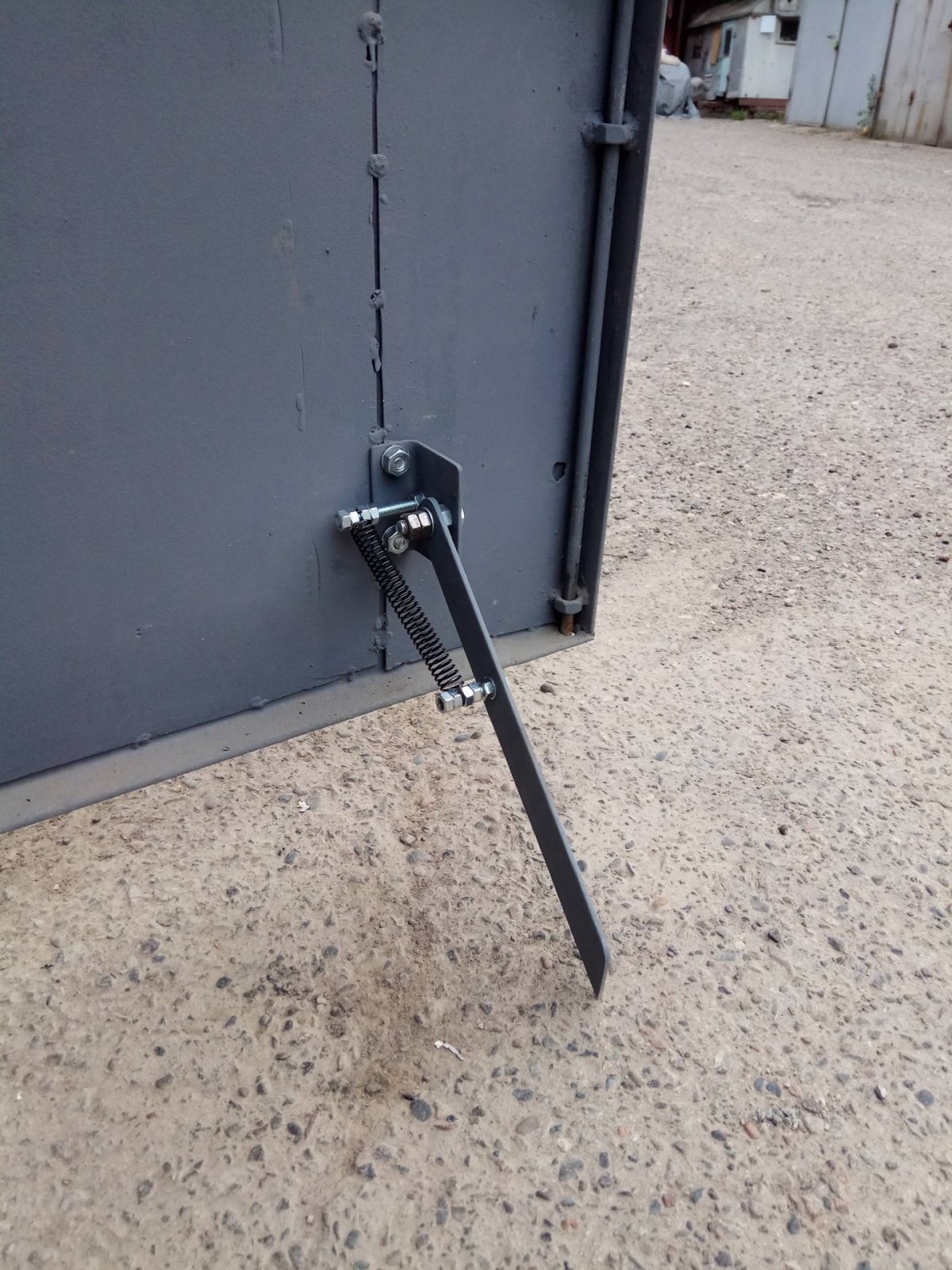 Резиновый упор распашных ворот Home Gate