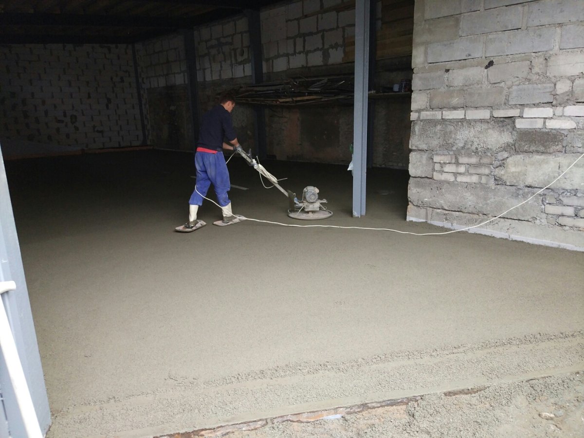 Стяжка на улице