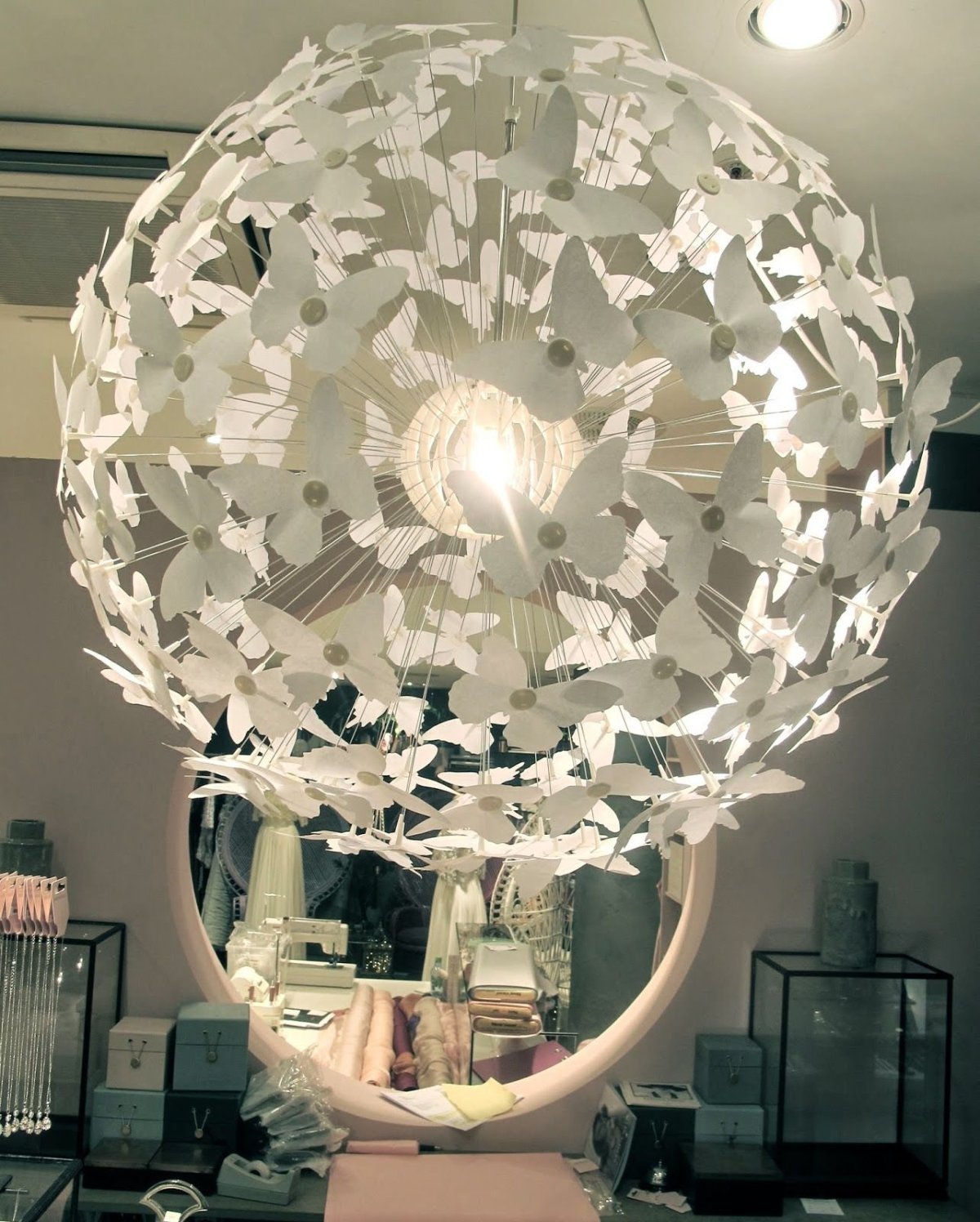 Бумажная люстра