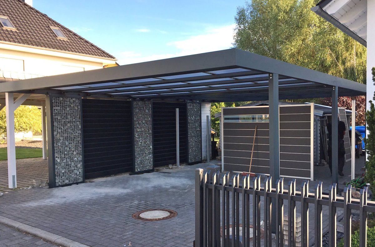Современный навес для машины с плоской крышей
