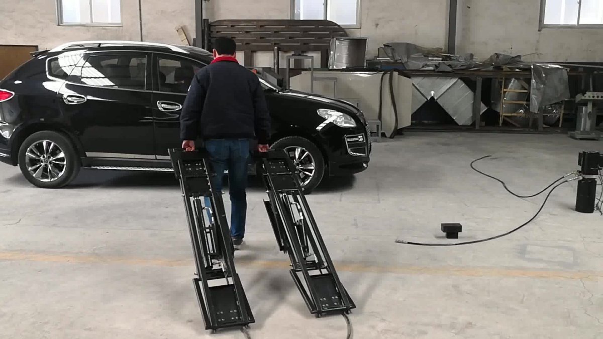 Подъёмник ножничный на автомойку 3200 кг