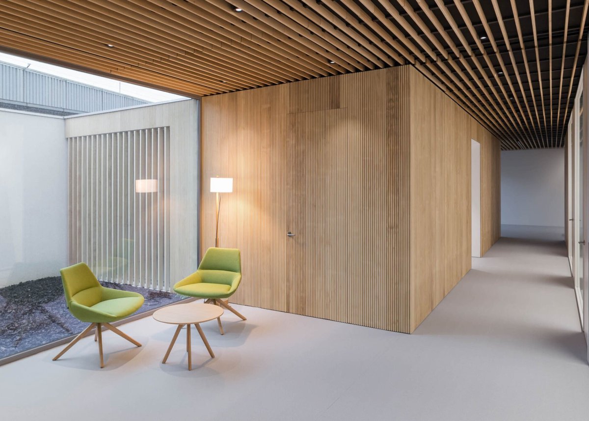 Реечный потолок лофт