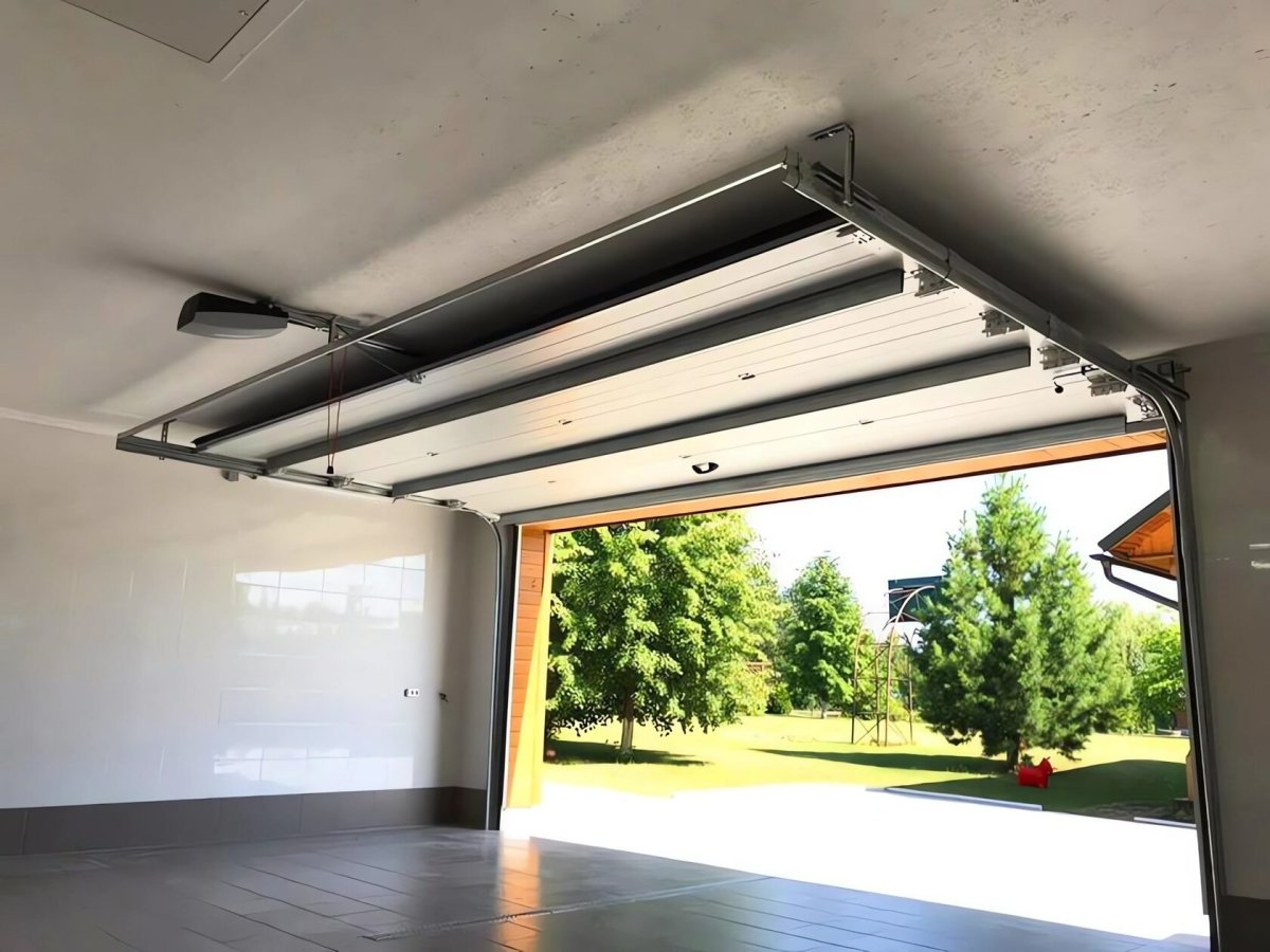 Ворота для гаража подъемные Алютех