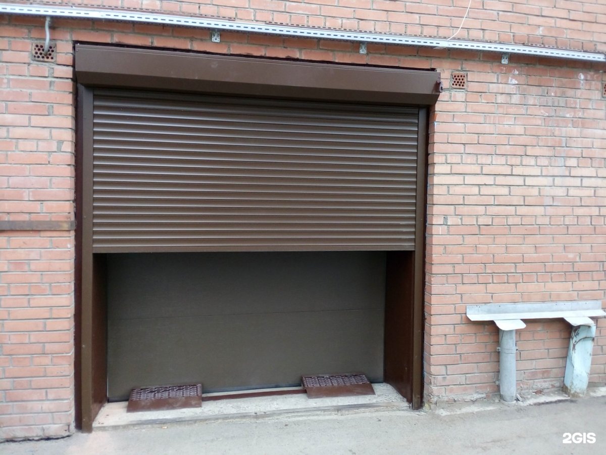 Поднимающиеся ворота для гаража