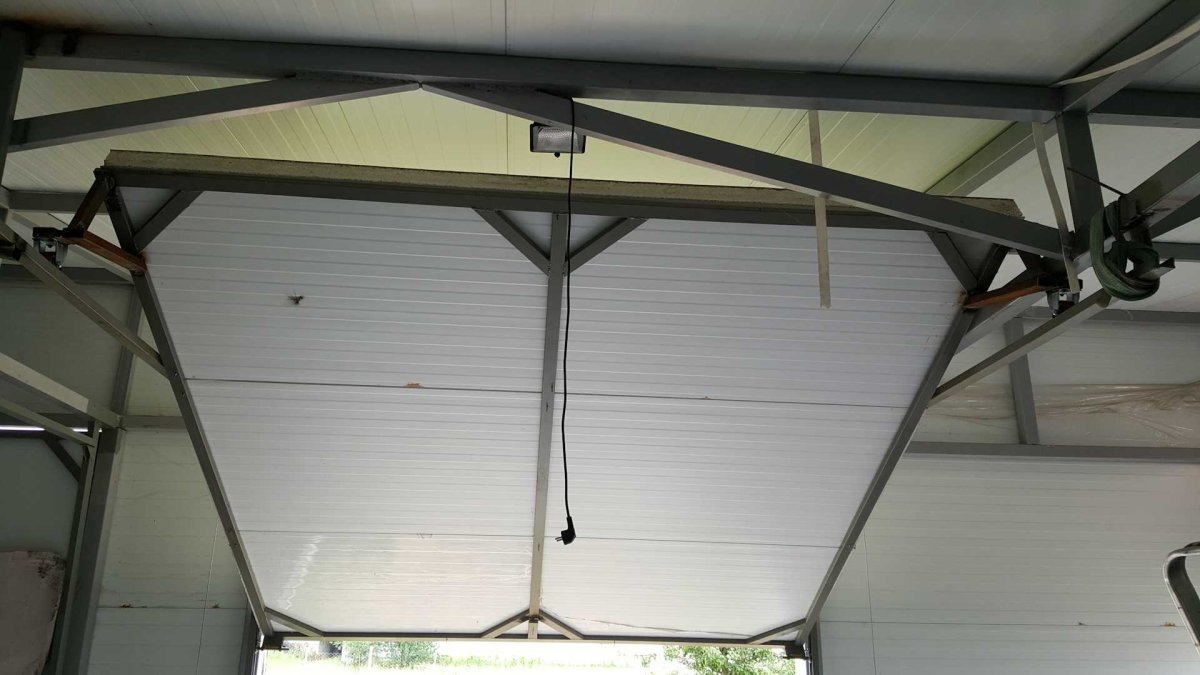 Ворота для гаража подъемные