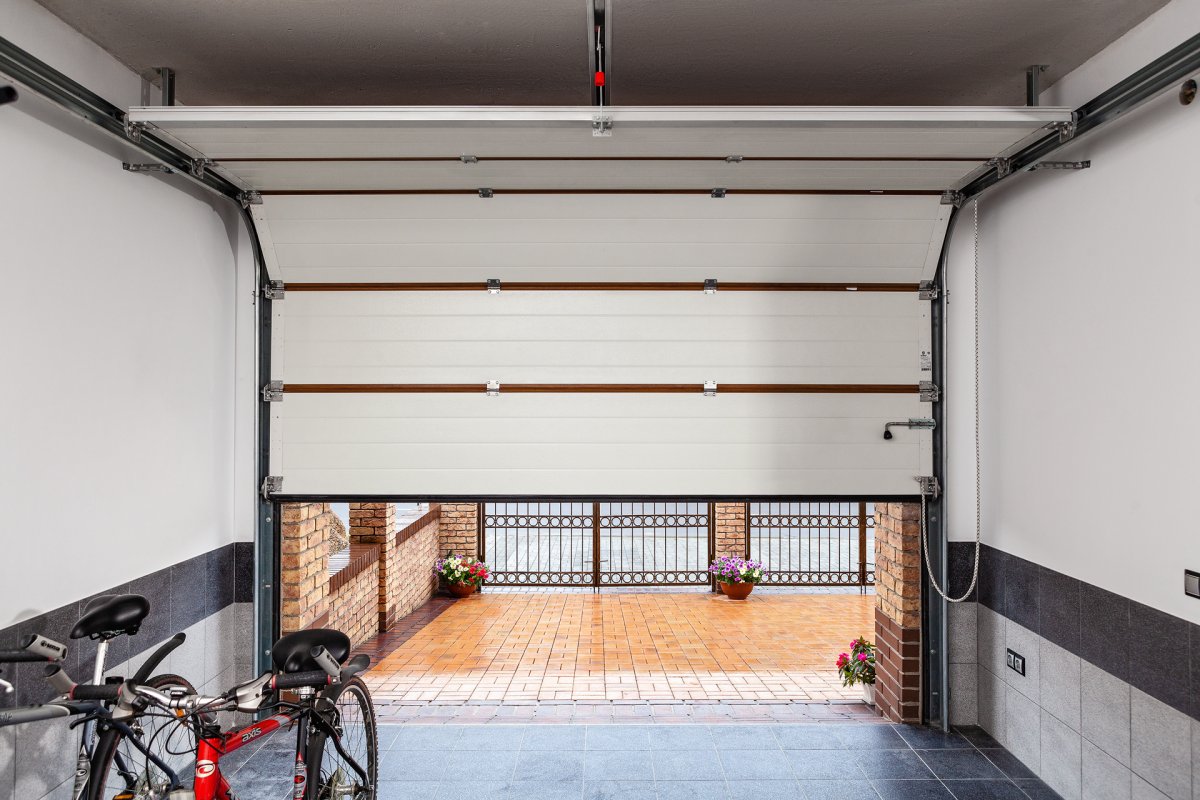 .Подъемные рулонные ворота Алютех