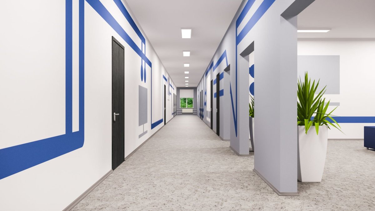 Интерьер коридора в школе