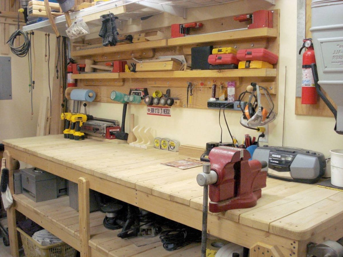 Верстак в гараж
