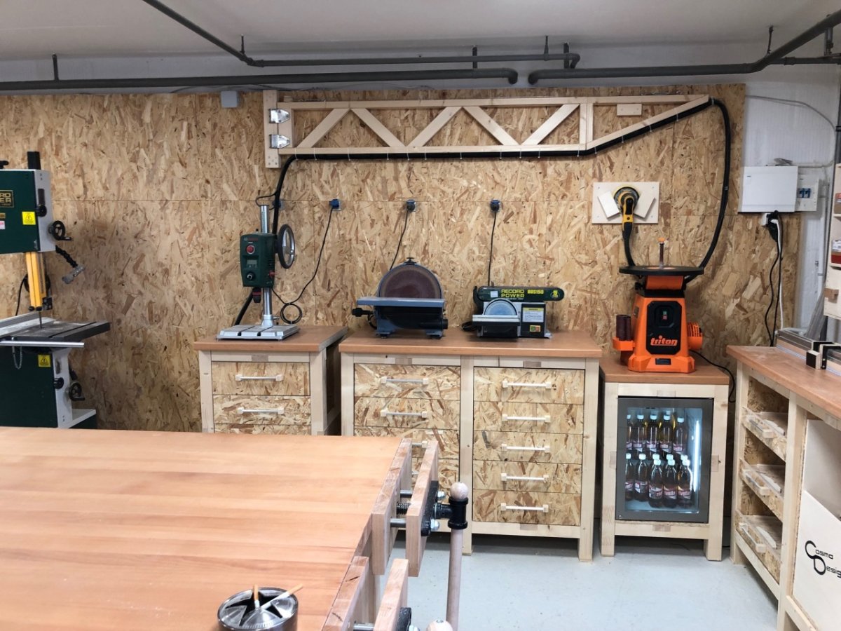 Мастерская в гараже