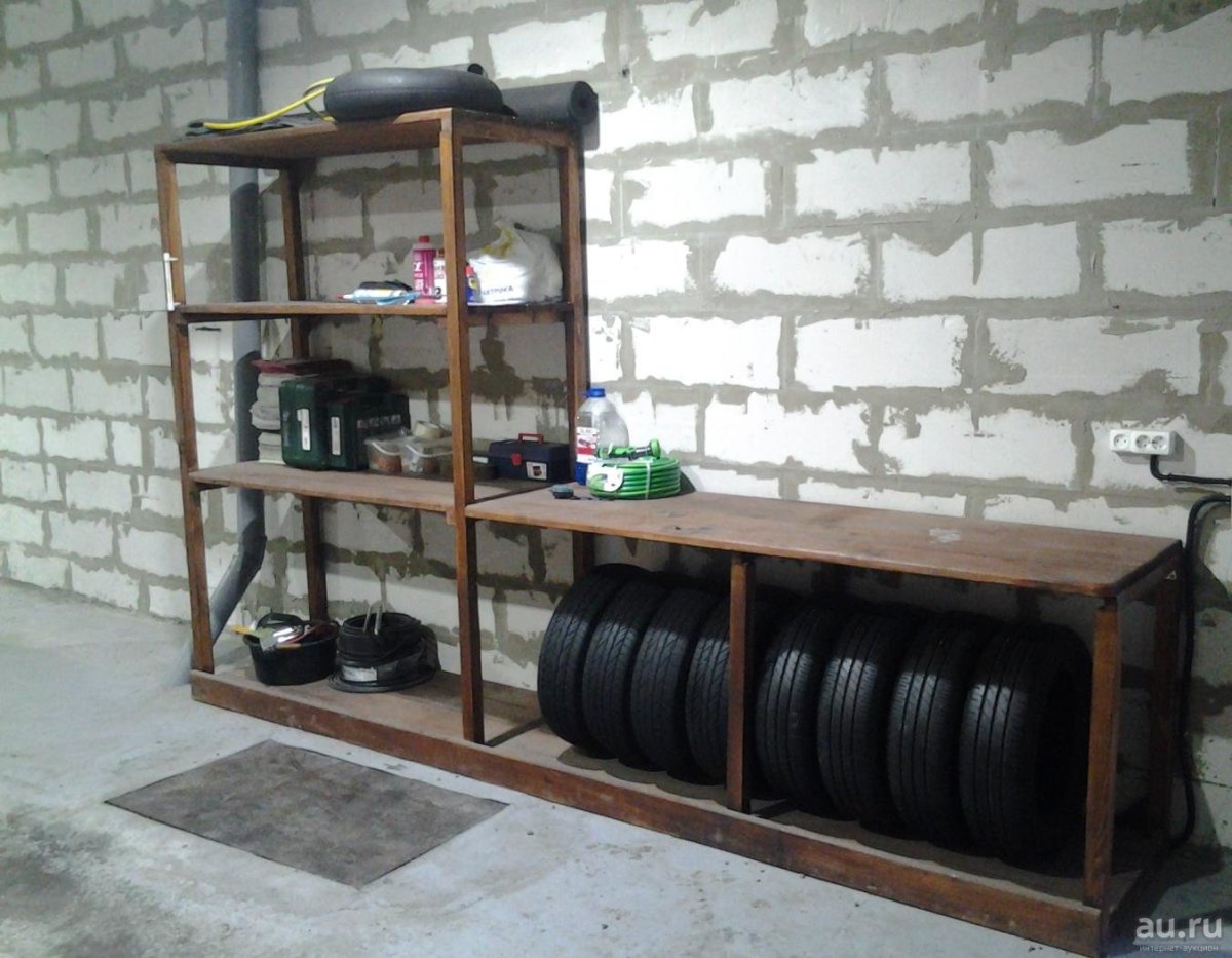 Полка для колес в гараже